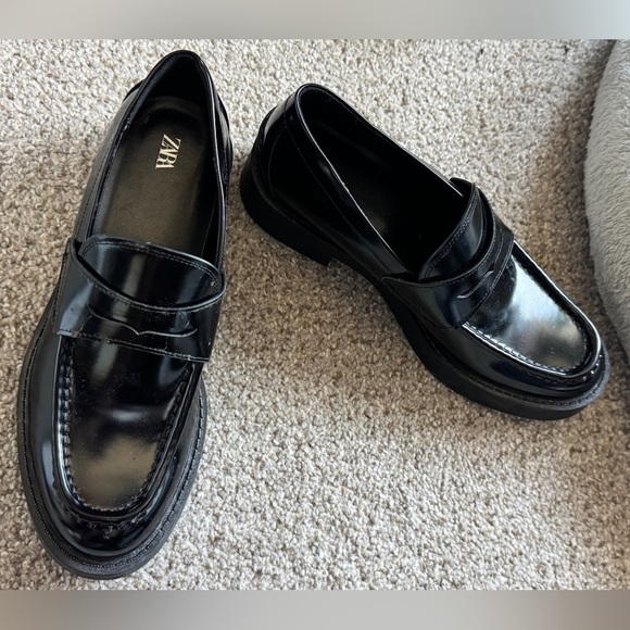 Zara  Black Loafers size 39 - Picture 3 of 11